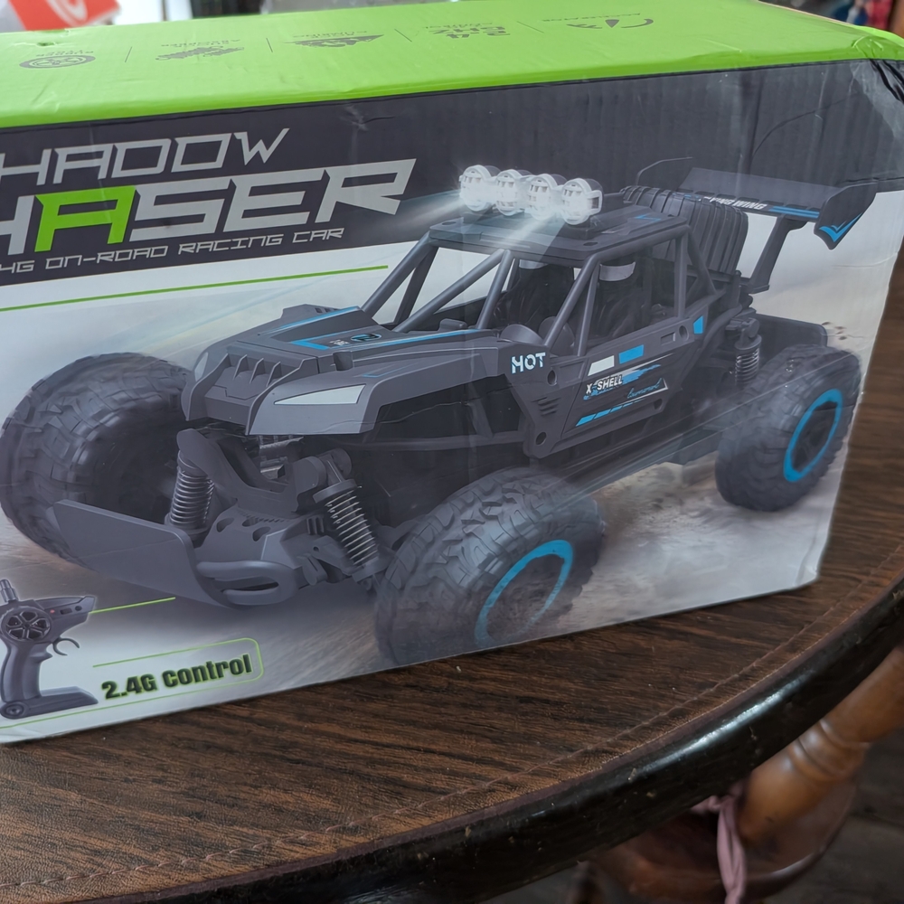 Shadow Chaser Kids Remote Control Off-Road Car - Black & Blue